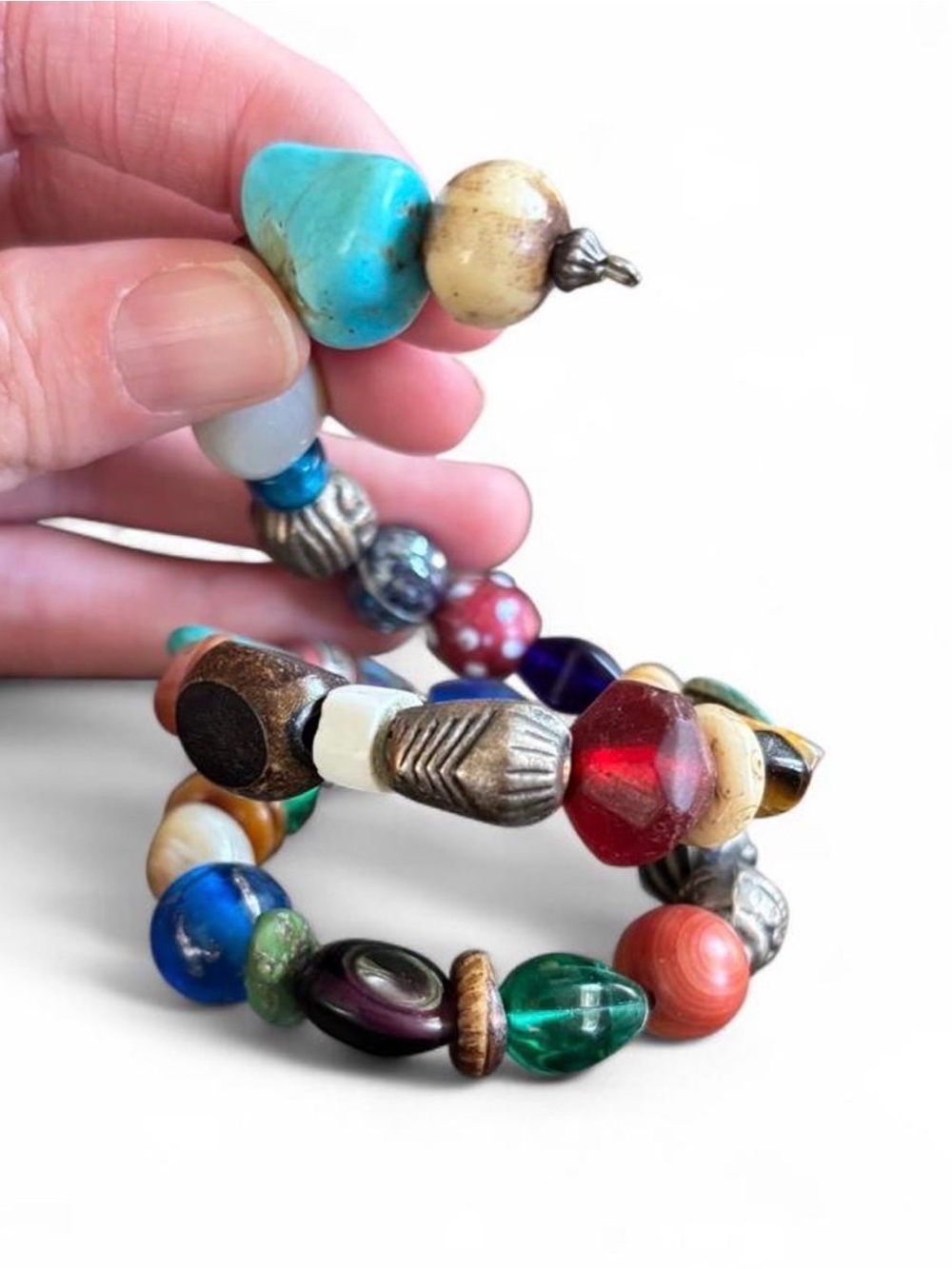 Multi-colored vintage beaded bracelet